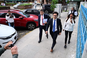 La psiquiatra Cosachov junto