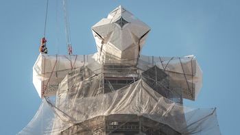 Colocado el cuarto brazo de