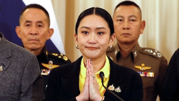 Primera ministra de Tailandia se