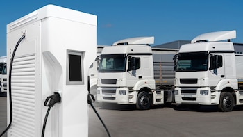 Europa acelera la electrificación del transporte para transformar las cadenas de suministro