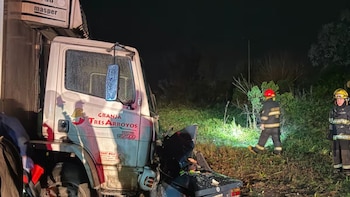 Siete muertos tras un choque entre un auto y un camión en la Ruta 192: cinco eran menores