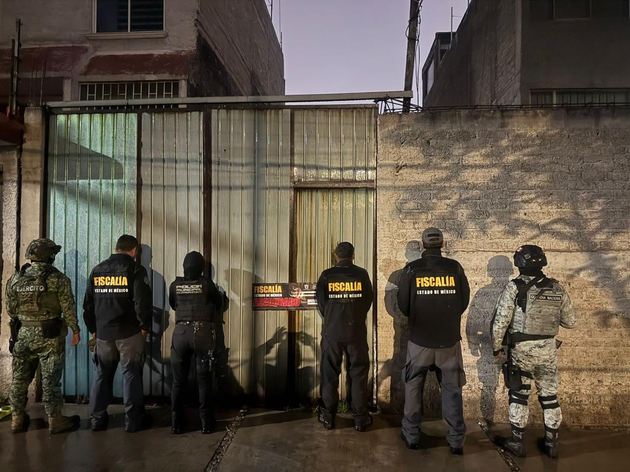 Suman 478 detenidos por despojo de viviendas en el Edomex tras más un año de la “Operación Restitución”. FGJEM