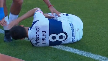 Nacho Fernández convirtió el gol más insólito del año en el fútbol argentino