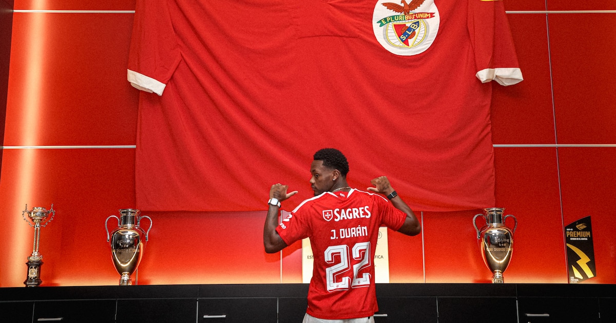 Carlos Antonio Vélez felicitó a Jhon Jáder Durán, pero sin opción en la selección Colombia: “No es del club de amigos”
