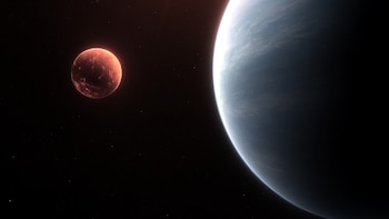 Descubren un sistema planetario con dos mundos opuestos: uno potencialmente habitable y otro extremadamente caliente