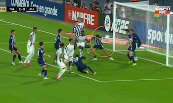 La mano de Miguel Navarro