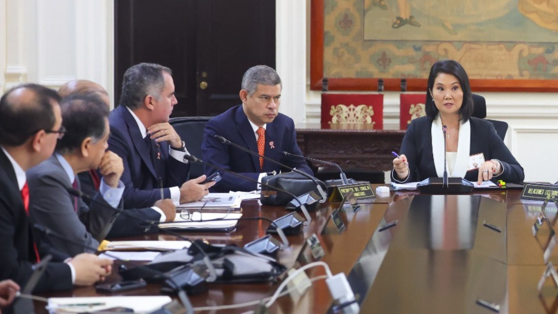 El Ejecutivo omitió inicialmente el acta del Consejo de Ministros que sustentaba el carácter de “muy urgente” del pedido de facultades legislativas