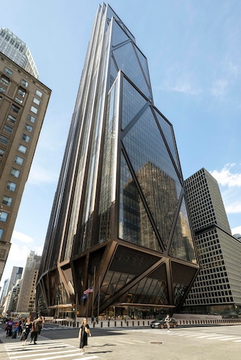 La torre, diseñada por Foster+Partners