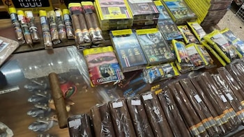 Las autoridades revisaron comercios durante un año en las nueve regiones del país y retiraron cajetillas, desechables, líquidos y puros por incumplimientos a las leyes 9028 y 10066 (Imagen cortesía Ministerio de Salud)