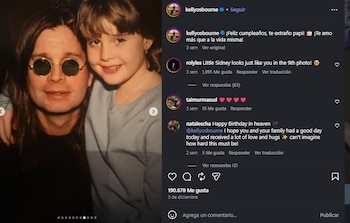 Kelly Osbourne. recordó a su