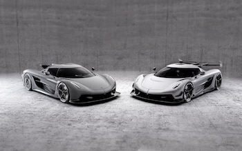 A la izquierda, el Absolut.