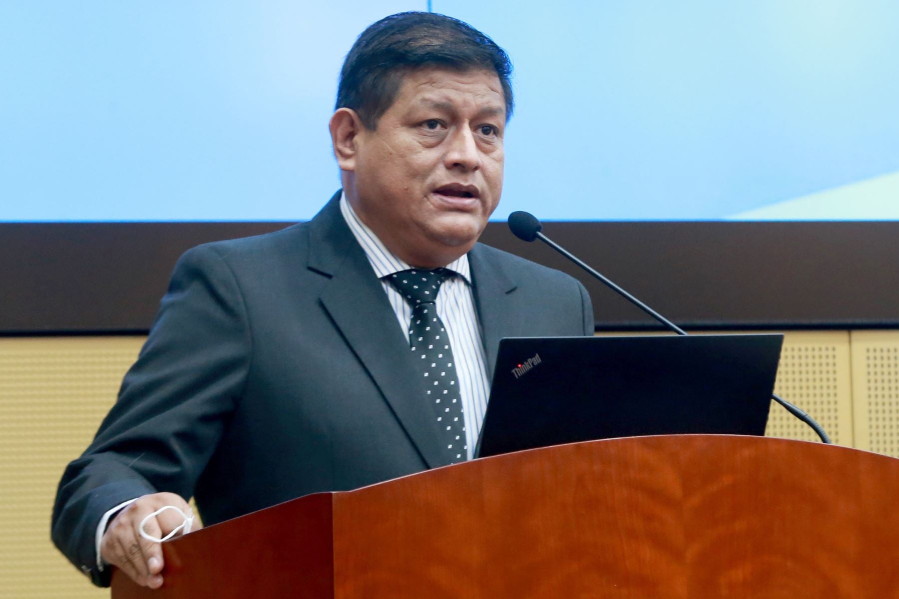 Exministro Walter Ayala irá a juicio oral por ascensos irregulares en el gobierno de Pedro Castillo