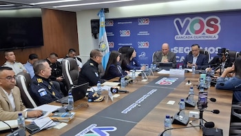 Subdirector policial de Guatemala reconoce que los escoltas de Solórzano Foppa se alejaron durante el atentado en Campo Marte