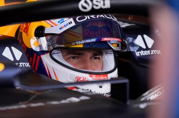Checo Pérez abandonó el Gran