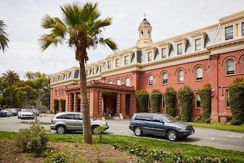 Atherton recuperó el puesto de código postal más caro de Estados Unidos con un valor medio cercano a USD 10 millones (Compass Real Estate)
