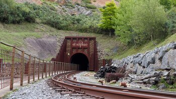 Entrada a las cuevas de