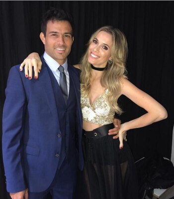 Está casado con la conductora