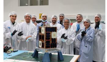 Satélite Atenea de 30 × 20 cm, desarrollado por CNEA y Universidad de San Martín, listo para orbitar la Luna