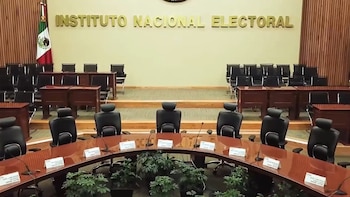 Entre rechazos de consejeros, INE integra comisión que revisará candidaturas para 2027