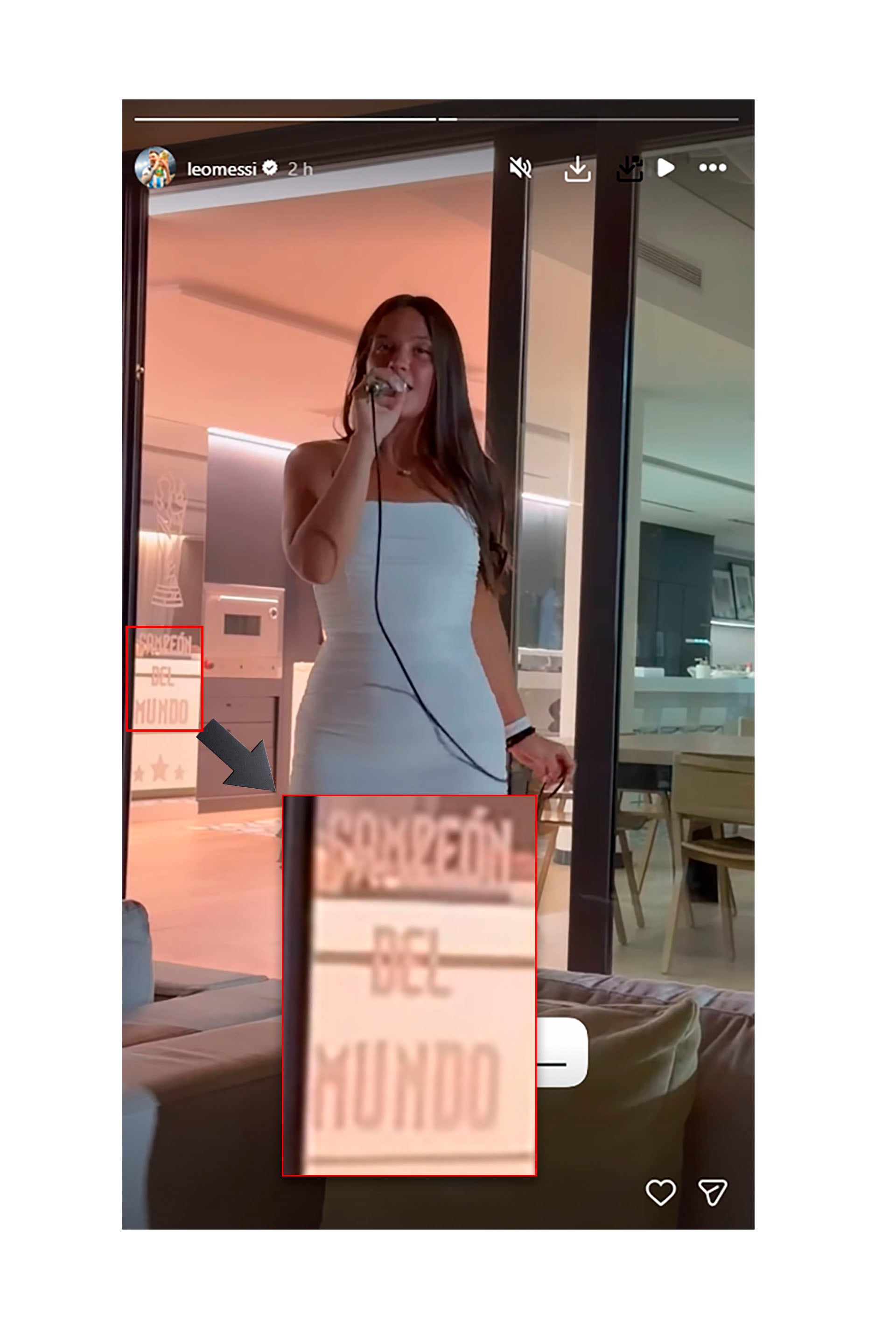 El sticker que tiene Messi en la cocina de su casa