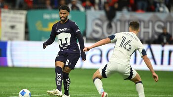 Caicedo con un pie fuera