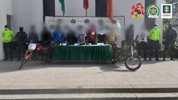 Capturan a 10 miembros del