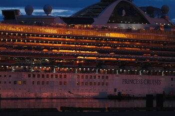 El Grand Princess desembarcó el
