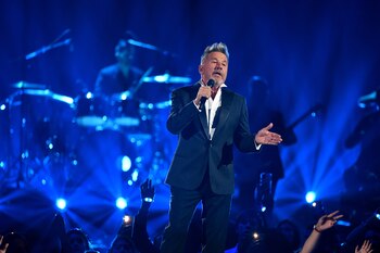 MIAMI, FLORIDA - FEBRUARY 20: Ricardo Montaner performs live on stage during Univision's Premio Lo Nuestro 2020 at AmericanAirlines Arena on February 20, 2020 in Miami, Florida. (Photo by Jason Koerner/Getty Images)