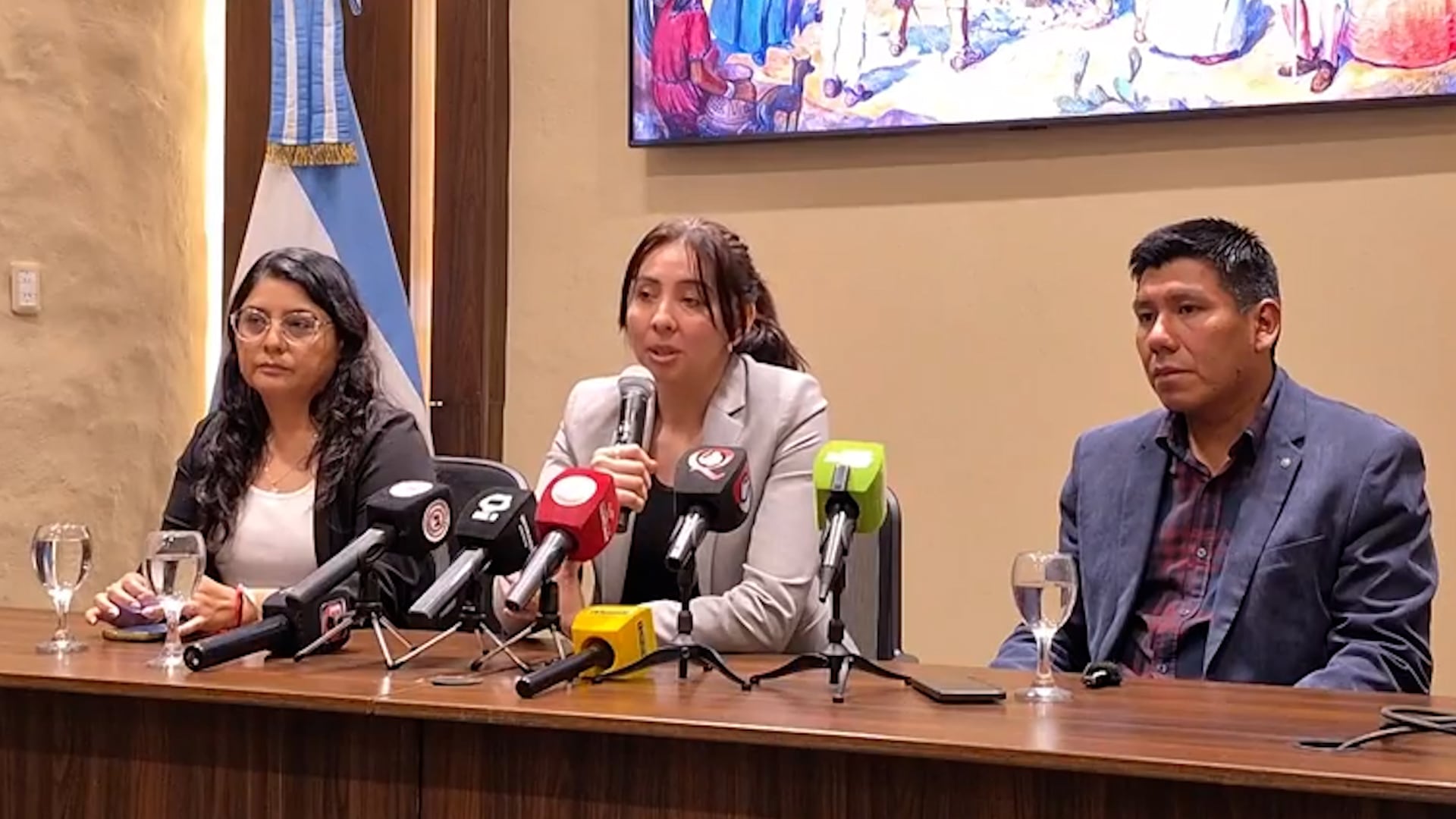 La ministra de Salud estuvo acompañada por la secretaria de Medicina Preventiva y Promoción en Salud, Silvia Bustos, y el intendente de Fiambalá, Raúl Ángel Úsqueda