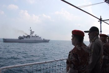 Buques de combate iraníes (Europa Press/Contacto/Iranian Army Office)