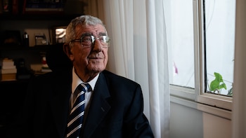 El doctor Elizari sigue atendiendo