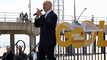 Cómo influye el pasado británico de Steve Hilton en su candidatura a gobernador de California