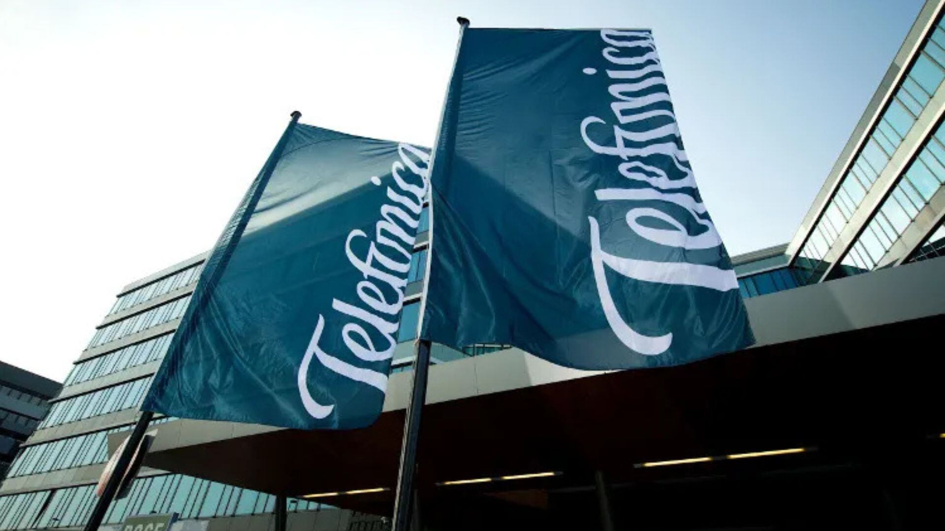 Telefónica Hispanoamérica vendió el 100% de sus acciones en Telefónica del Perú a Integra Tec en abril de 2025. La