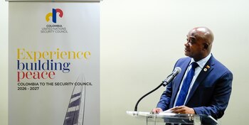 Con experiencia en procesos de