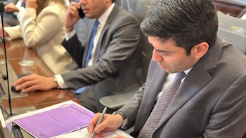Durante el periodo legislativo anterior respaldó la reforma tributaria, el Plan Nacional de Desarrollo y la reforma laboral del Gobierno Petro - crédito @NicolasBarguil/X