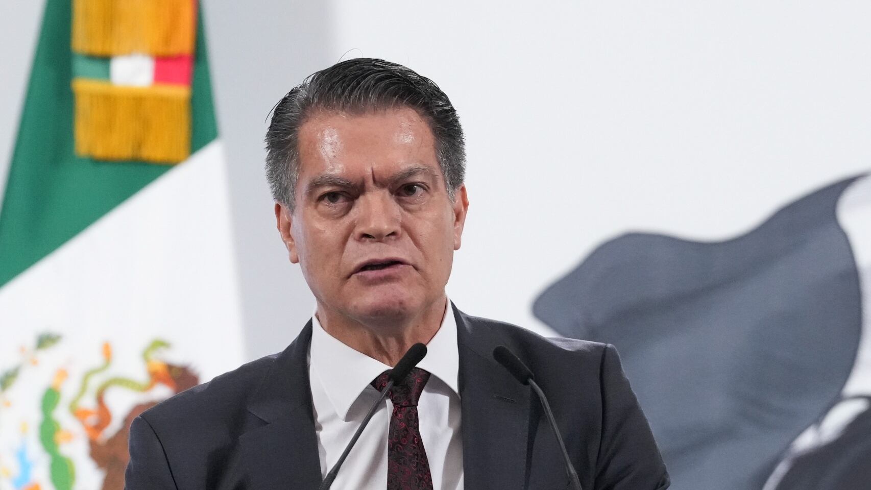 El también médico cirujano compartió que las acciones tomadas no son al azar y que se tiene un público blanco para combatir el sarampión(Presidencia)