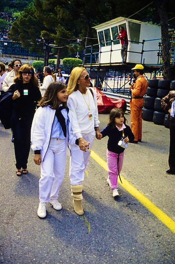 Cora, Mimicha y Mariana en