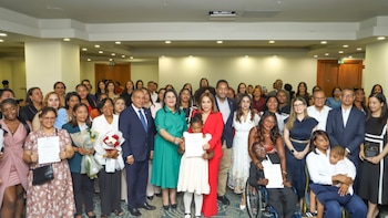 República Dominicana: La Dirección de Desarrollo Social Supérate realiza primera graduación de cuidadores para personas con discapacidad