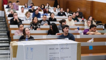 Hasta 35.503 aspirantes se examinan