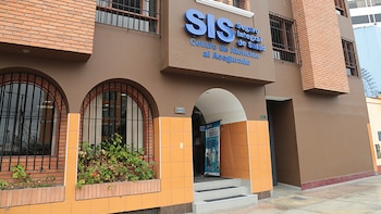 Entre las vacantes abiertas figura el puesto de profesional de presupuesto, dirigido a egresados titulados de Administración, Economía, Ingeniería y Contabilidad.