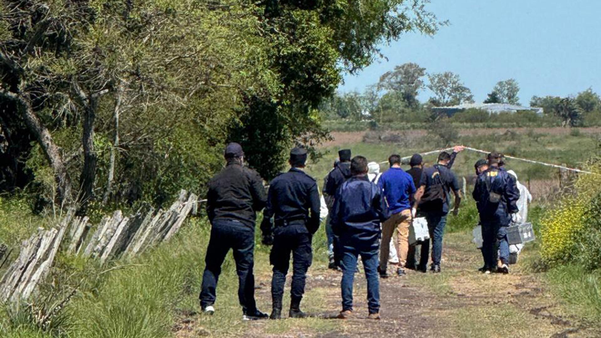 El operativo en el lugar del hallazgo (Policía de Entre Ríos)