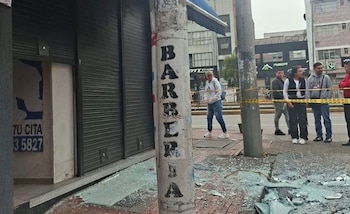 El incidente se registró la madrugada del sábado 25 de abril frente a un establecimiento ubicado en la localidad de Los Mártires - crédito @PasaenBogota/X