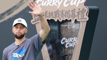 Stephen Curry renueva dos años con Golden State Warriors