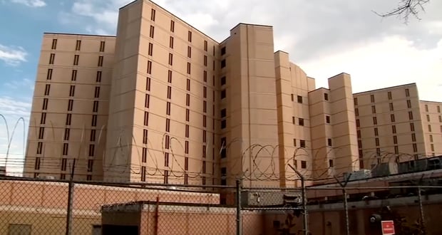 Atlanta aceptó vender su cárcel del centro al condado de Fulton por 68 millones de dólares, en una operación que aún requiere aprobación oficial