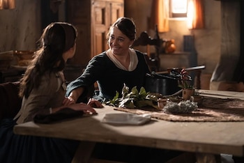 'Valle Salvaje'. Pura y Petra en la cabaña. (RTVE)