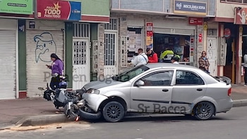 Apareció video de seguridad del violento atraco que terminó en homicidio en Bogotá: la víctima atropelló a delincuentes antes de ser ultimado a tiros