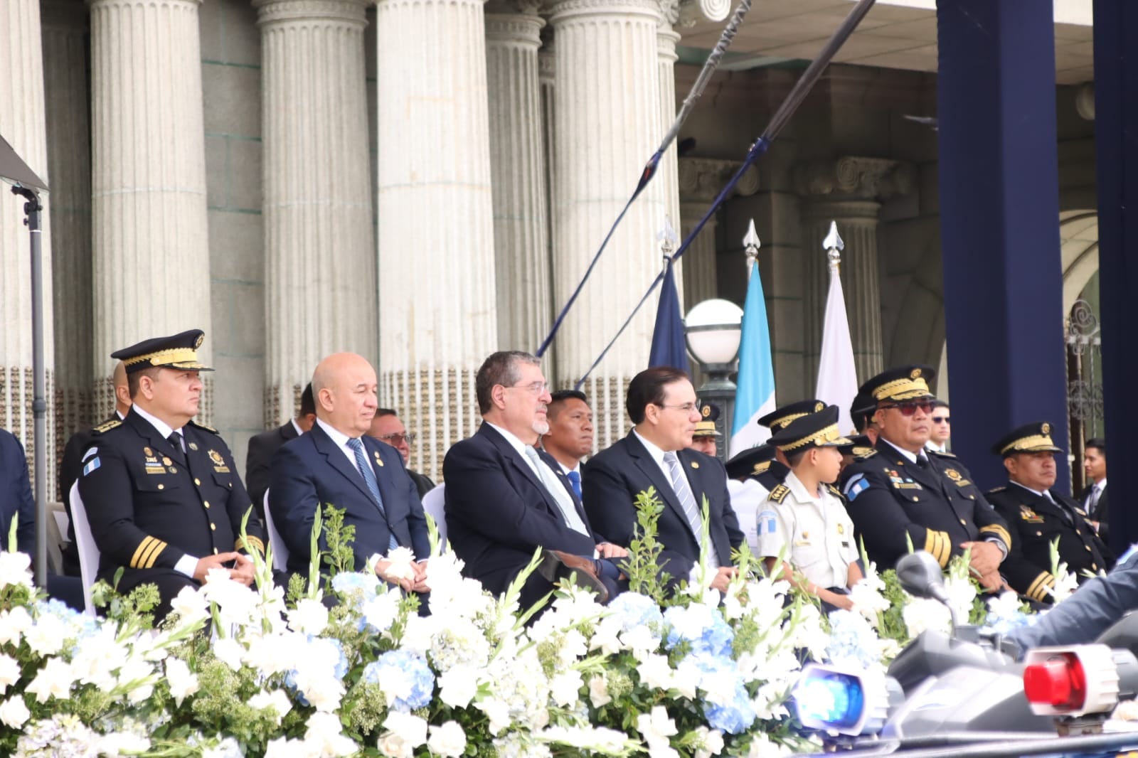 En el aniversario de la PNC estuvo presente el presidente de Guatemala, Bernardo Arévalo, así como el ministro del Interior, Marco Antonio Villeda, y otras autoridades de Gobierno. (PNC Guatemala) (PNC Guatemala)