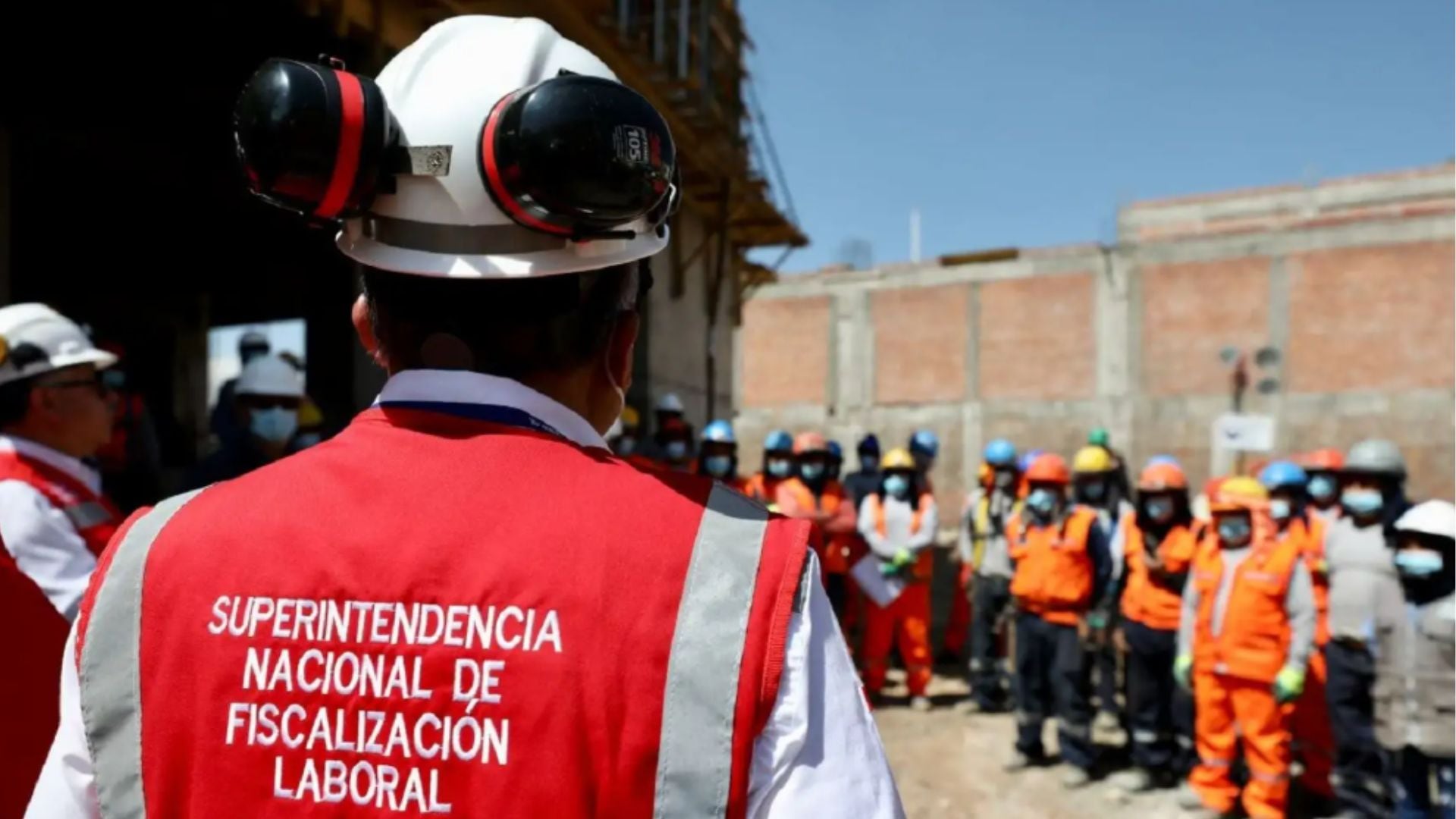 El abogado Omar Díaz Ramírez sostuvo que los accidentes laborales mortales requieren una investigación especialmente compleja y resaltó que la nueva versión de la directiva recoge aportes tanto del sector empresarial como de los trabajadores - Créditos: Andina.