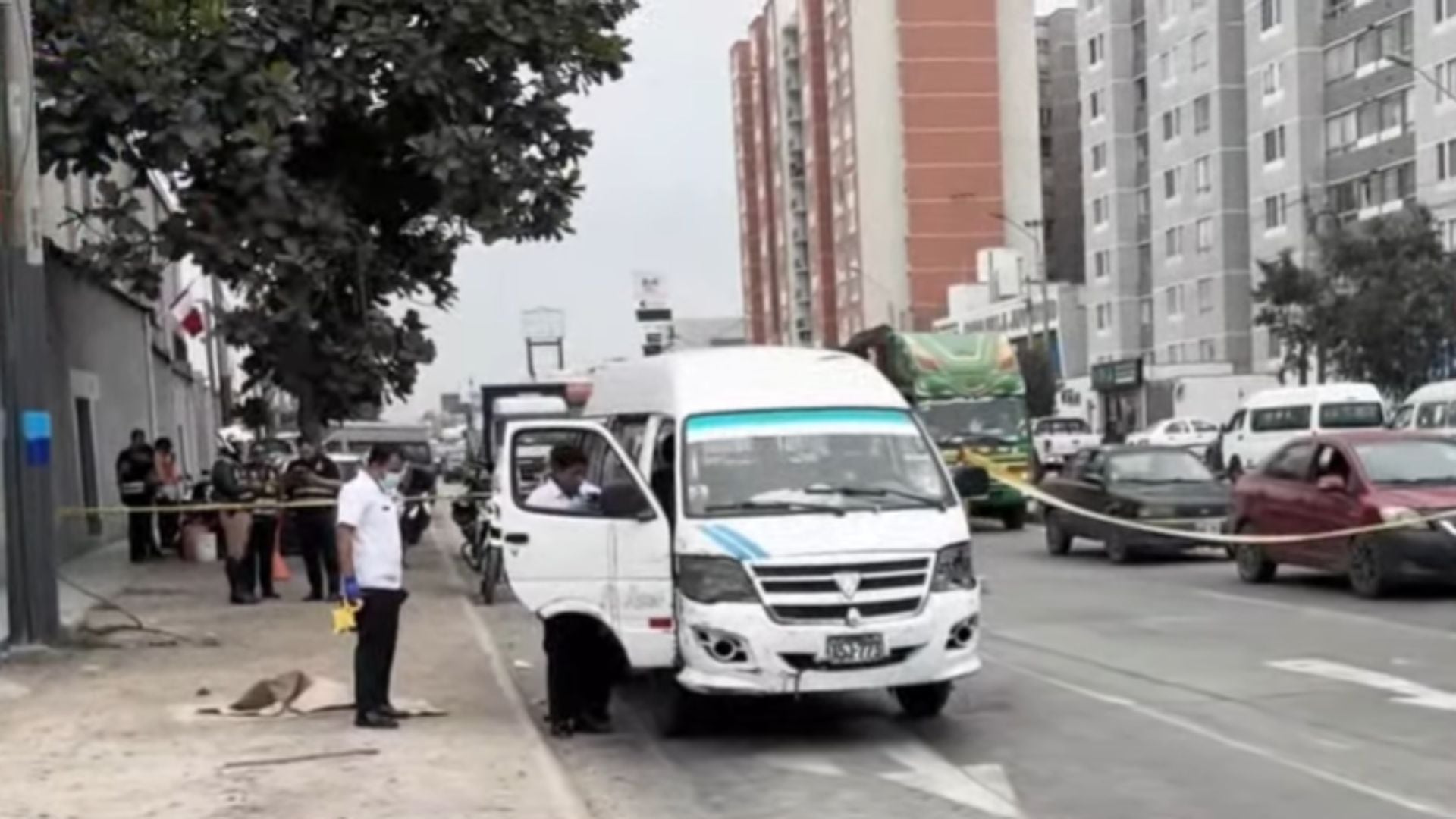 Sicario en bicicleta ejecutó a conductor de combi en Lima y desató temor en el transporte público