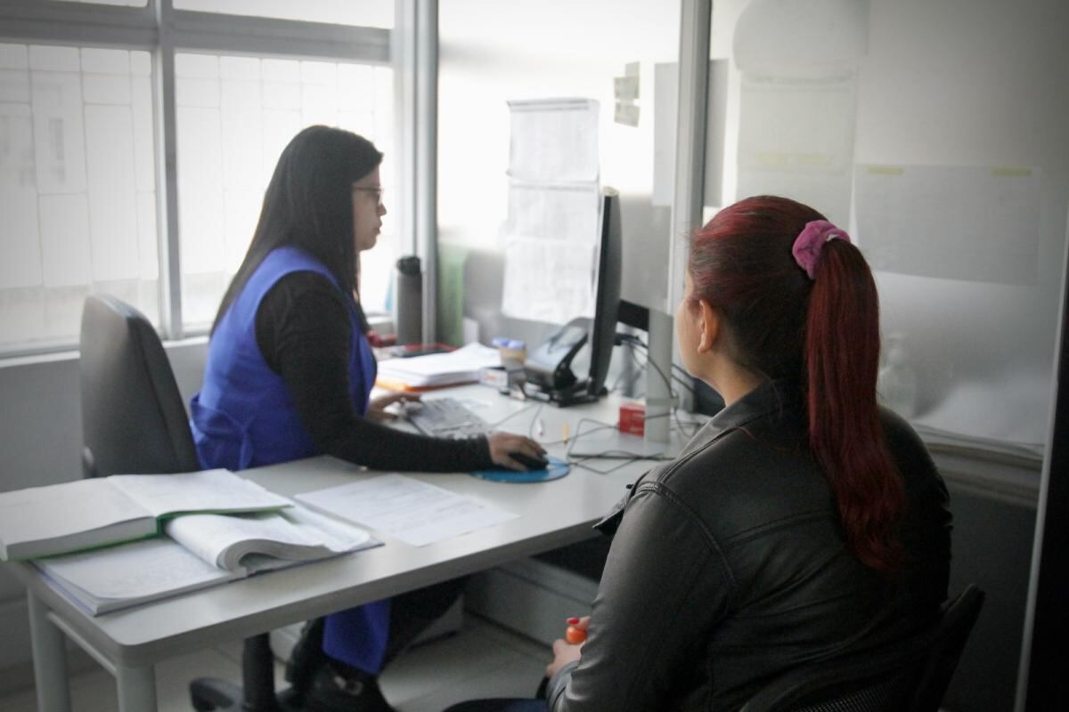 La guía explica cómo denunciar delitos, presentar querellas y hacer seguimiento a los casos - crédito Secretaría de Seguridad